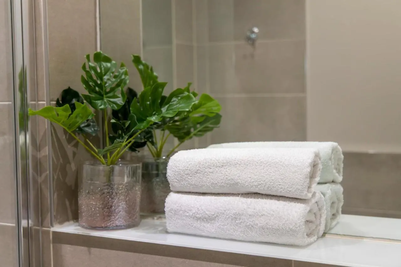 Apartment Flash Sales Offer - Any Week Day No Minimum Night Restrictions Brighton City Centre Seafront 1 Bedroom Flat Bn1Gre08